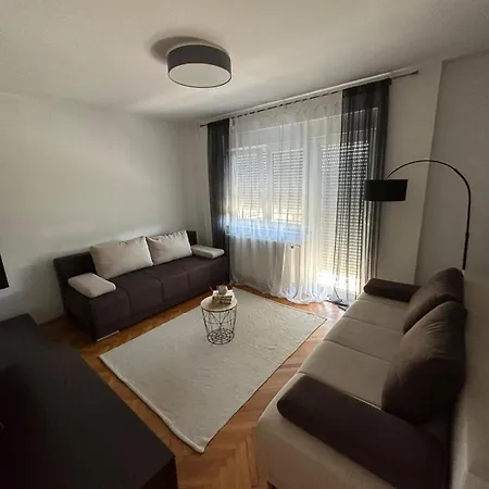 Matija Apartment Gospic Exterior photo